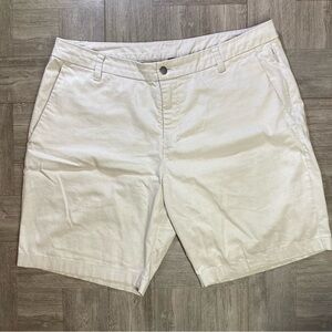 Lululemon Men's Golf  Shorts Commission Chinos Warpstreme Light Tan - 36 x 9"